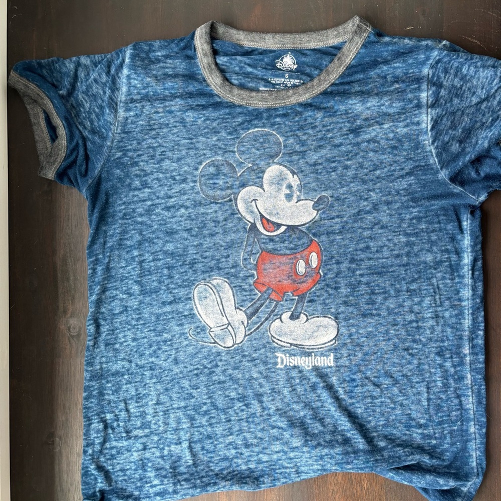 Disneyland  Tissue T shirt